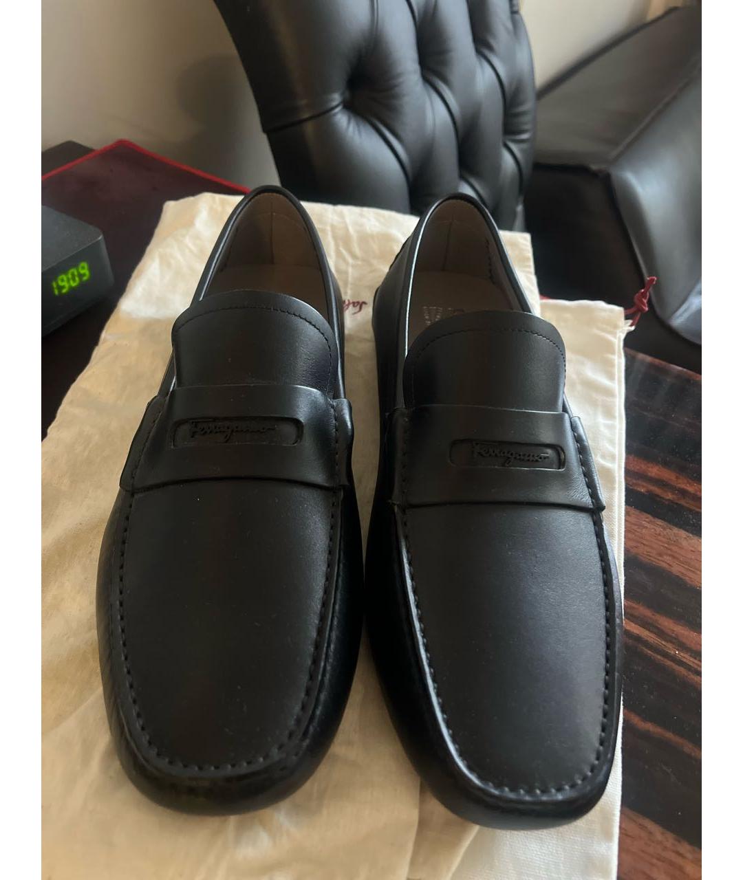 FERRAGAMO Черные кожаные мокасины, фото 2