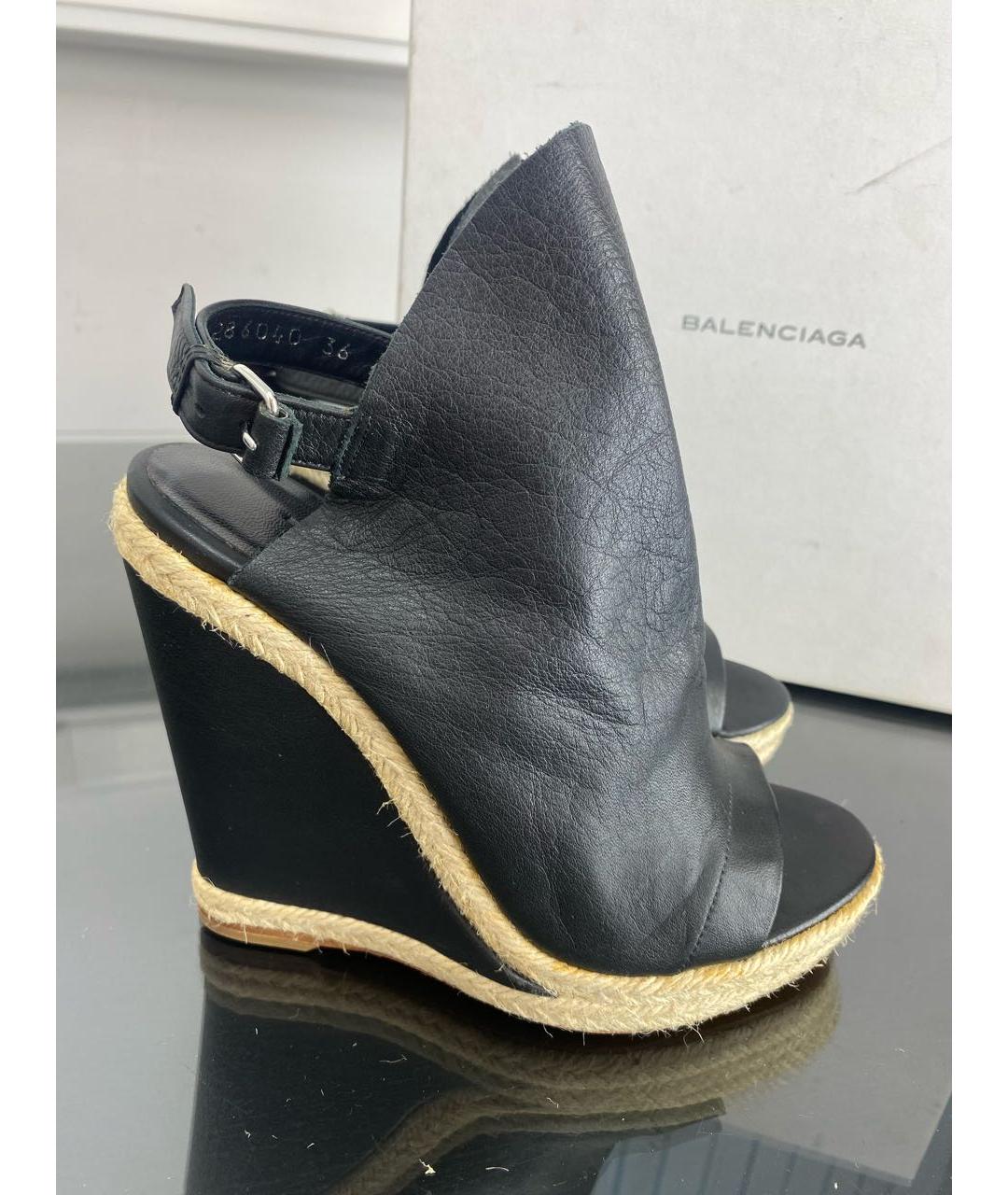 BALENCIAGA Черные кожаные босоножки, фото 4