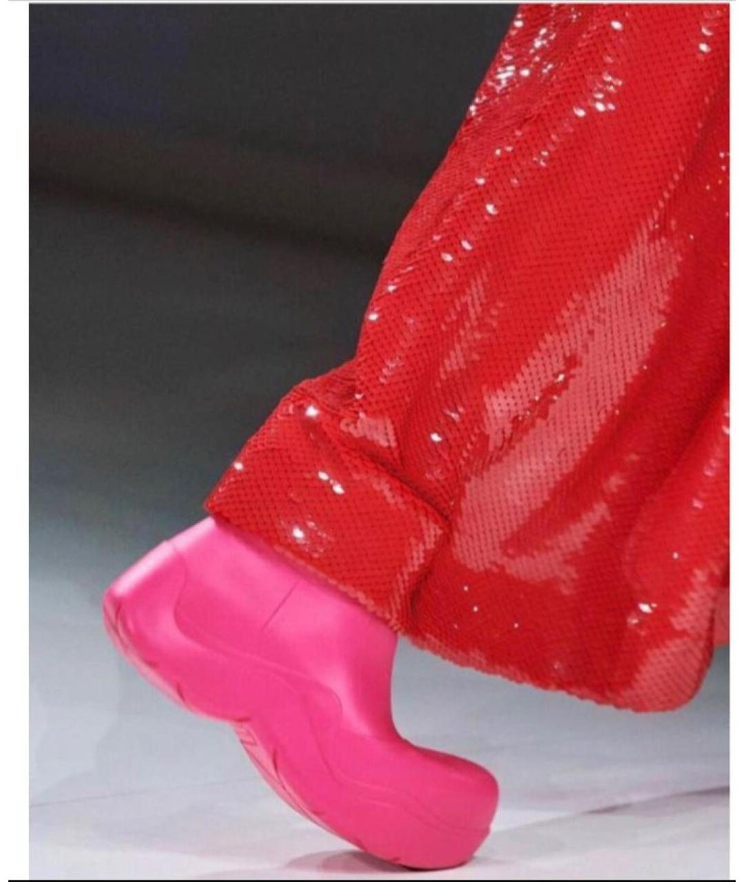 BOTTEGA VENETA Розовые резиновые ботинки, фото 5