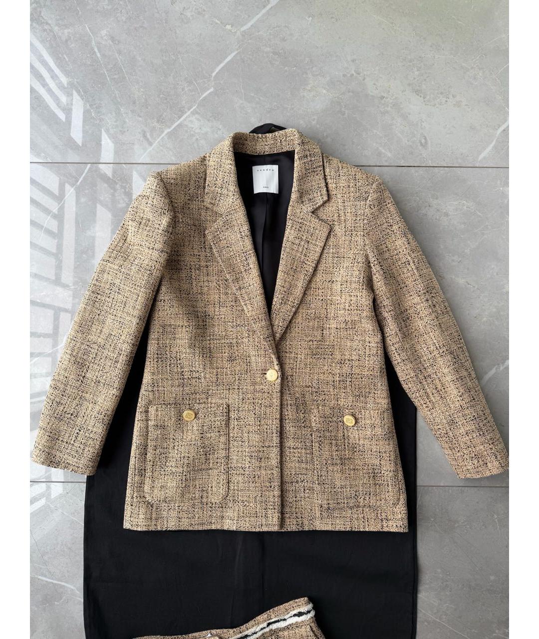 SANDRO Бежевый твидовый костюм с юбками, фото 3