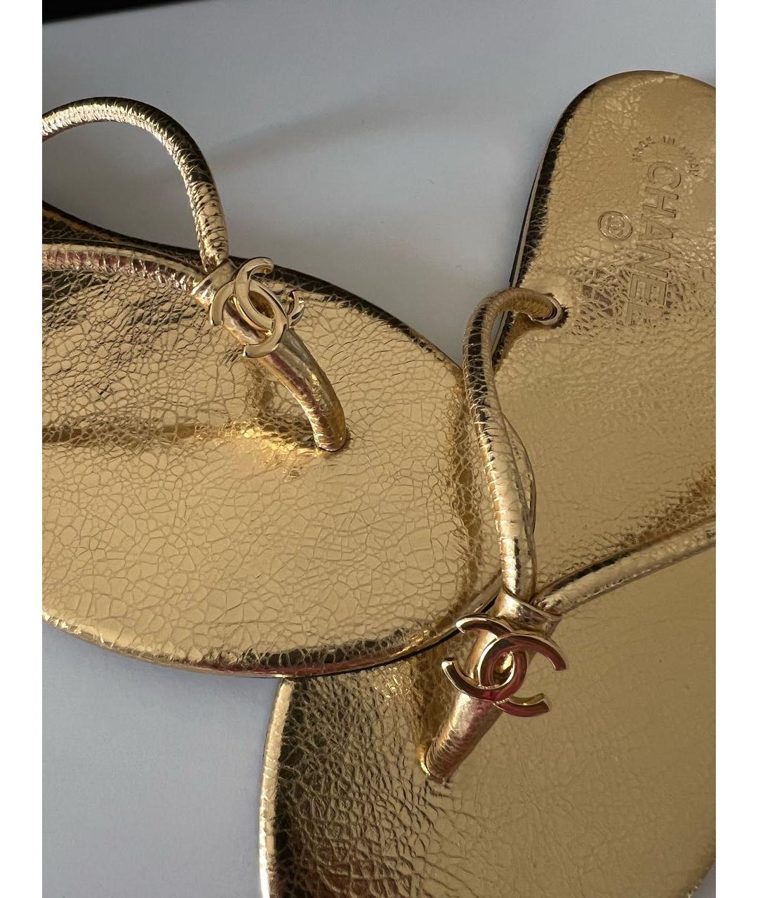 CHANEL Золотые кожаные босоножки, фото 4