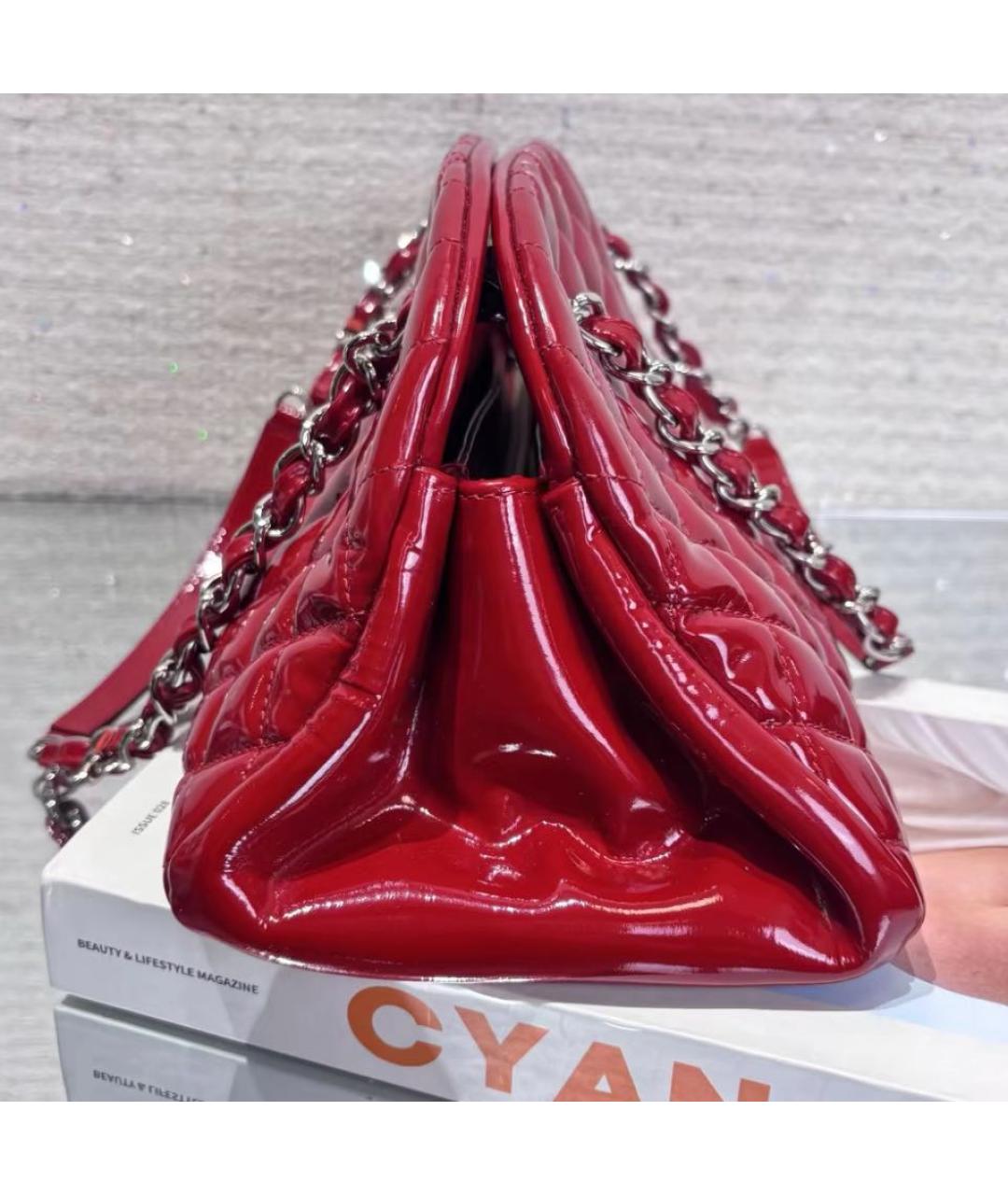 CHANEL Красная сумка через плечо из лакированной кожи, фото 3