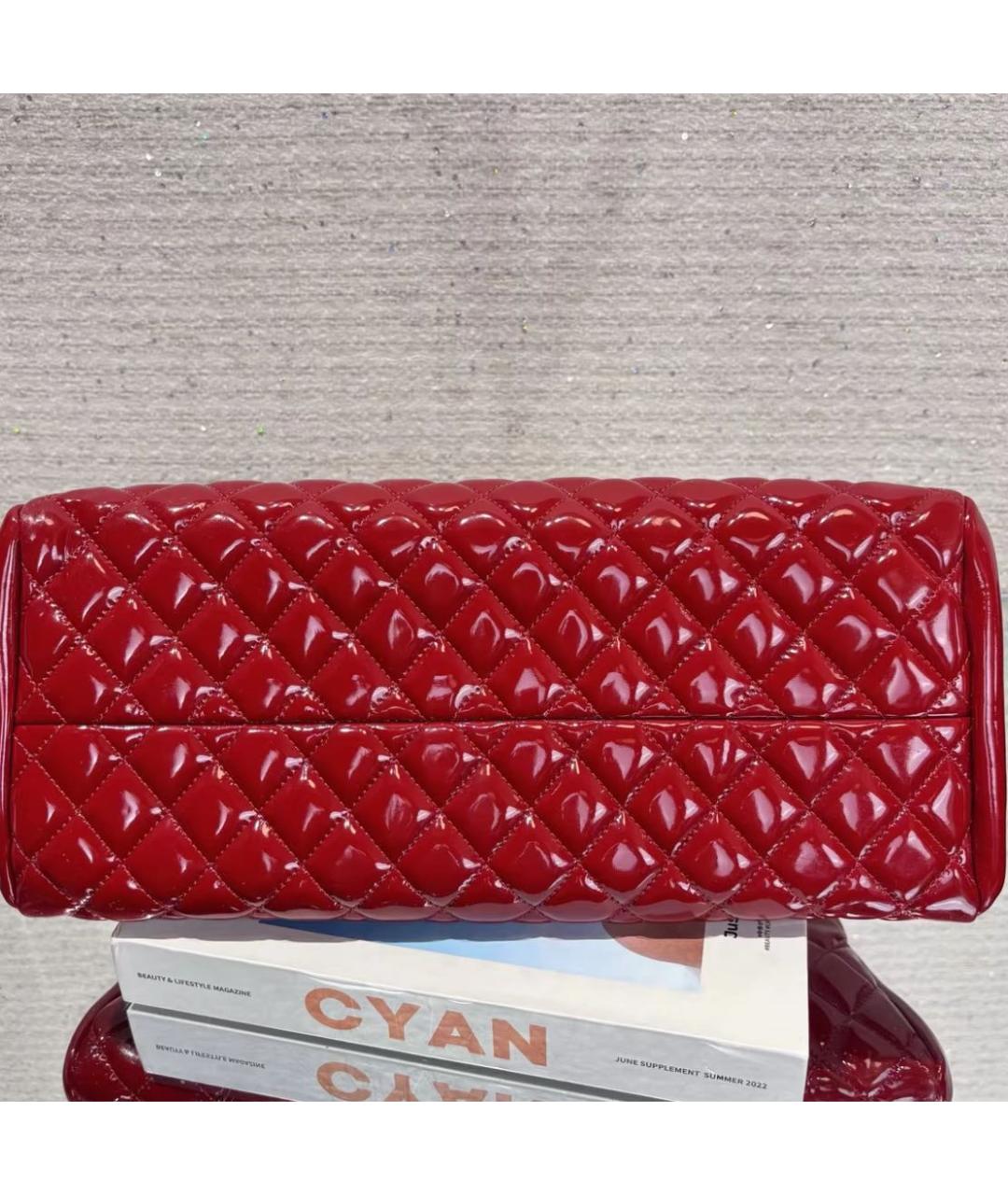 CHANEL Красная сумка через плечо из лакированной кожи, фото 4