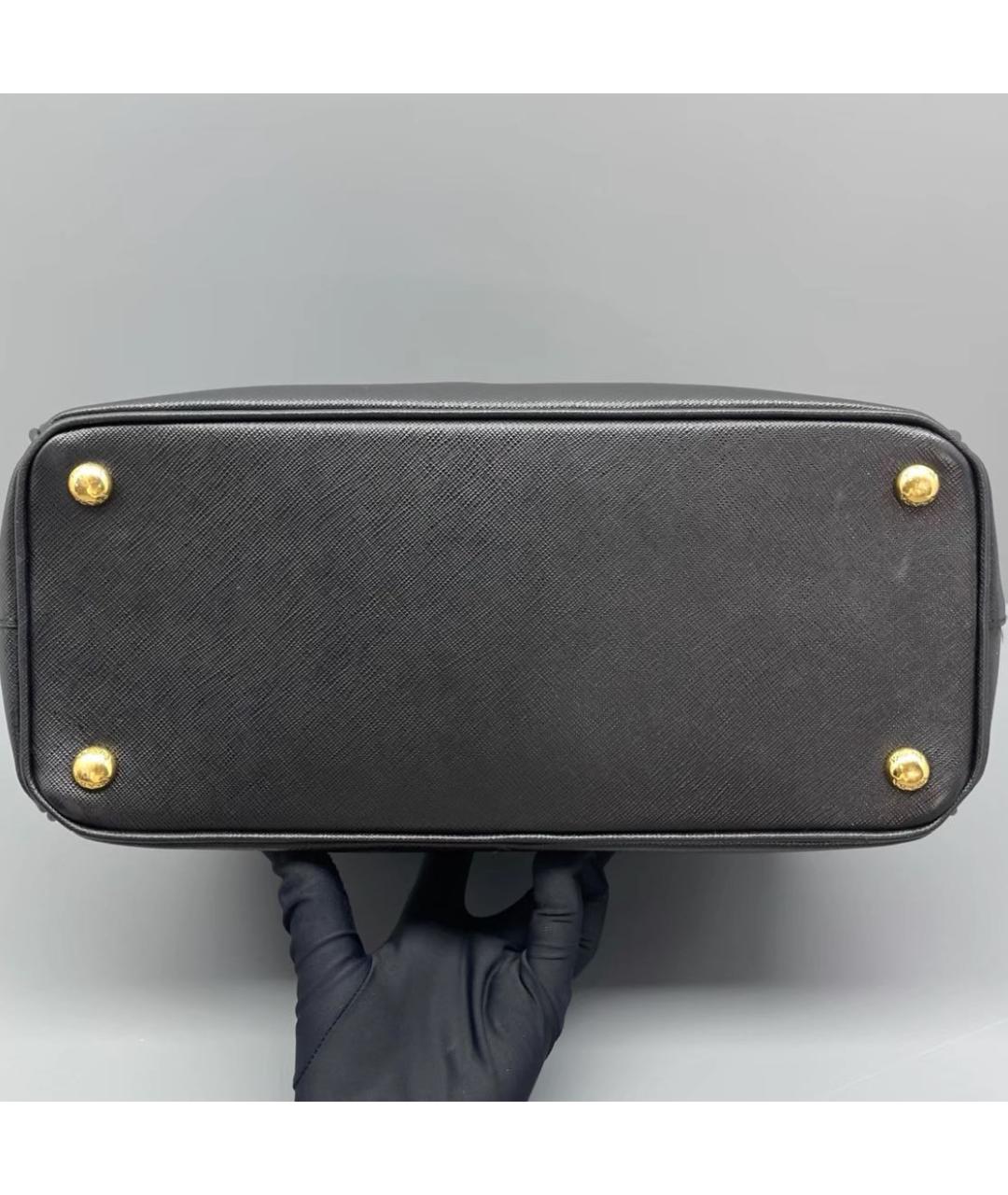 PRADA Черная кожаная сумка через плечо, фото 4