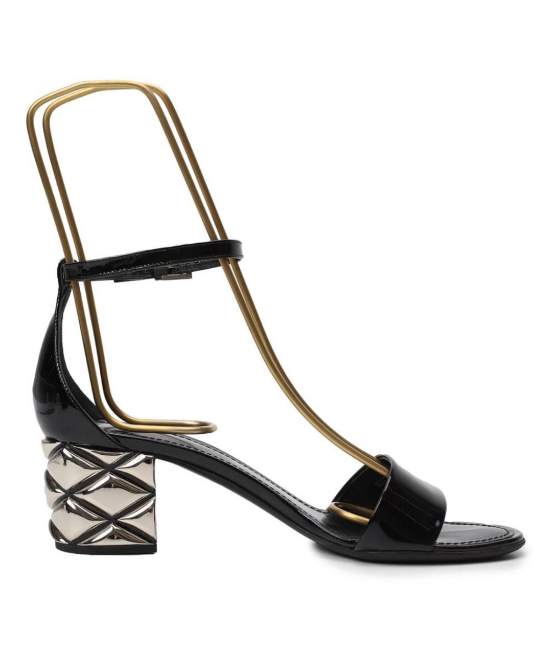 LOUIS VUITTON Черные босоножки из лакированной кожи, фото 7