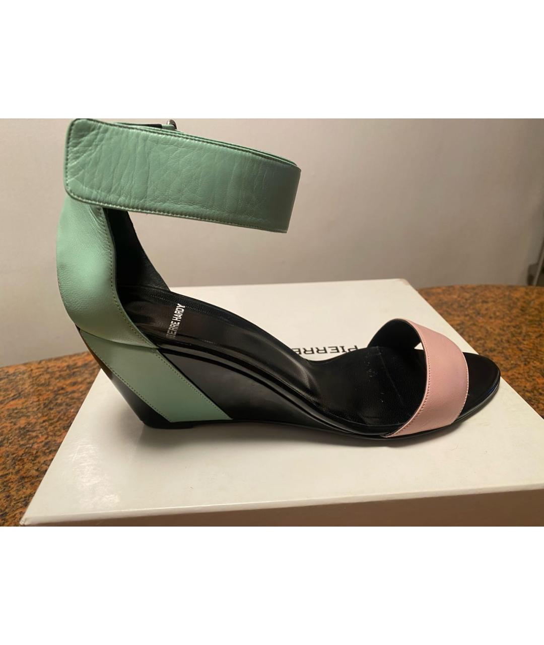 PIERRE HARDY Зеленые кожаные босоножки, фото 9