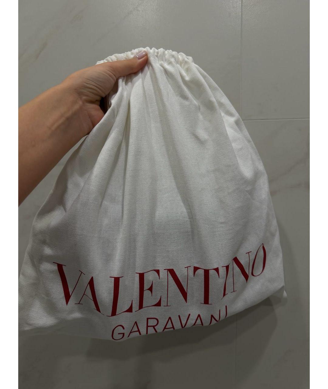 VALENTINO Черная кожаная сумка через плечо, фото 5