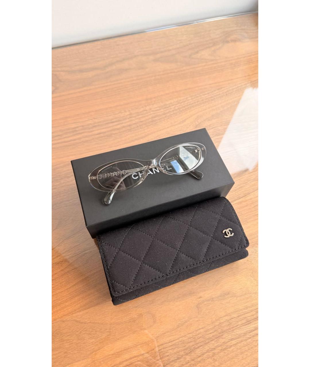 CHANEL Серые пластиковые солнцезащитные очки, фото 3