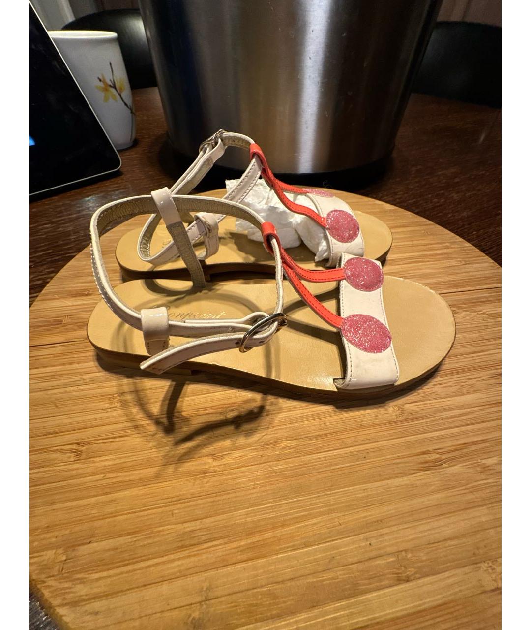 BONPOINT Розовые сандалии и шлепанцы из лакированной кожи, фото 9