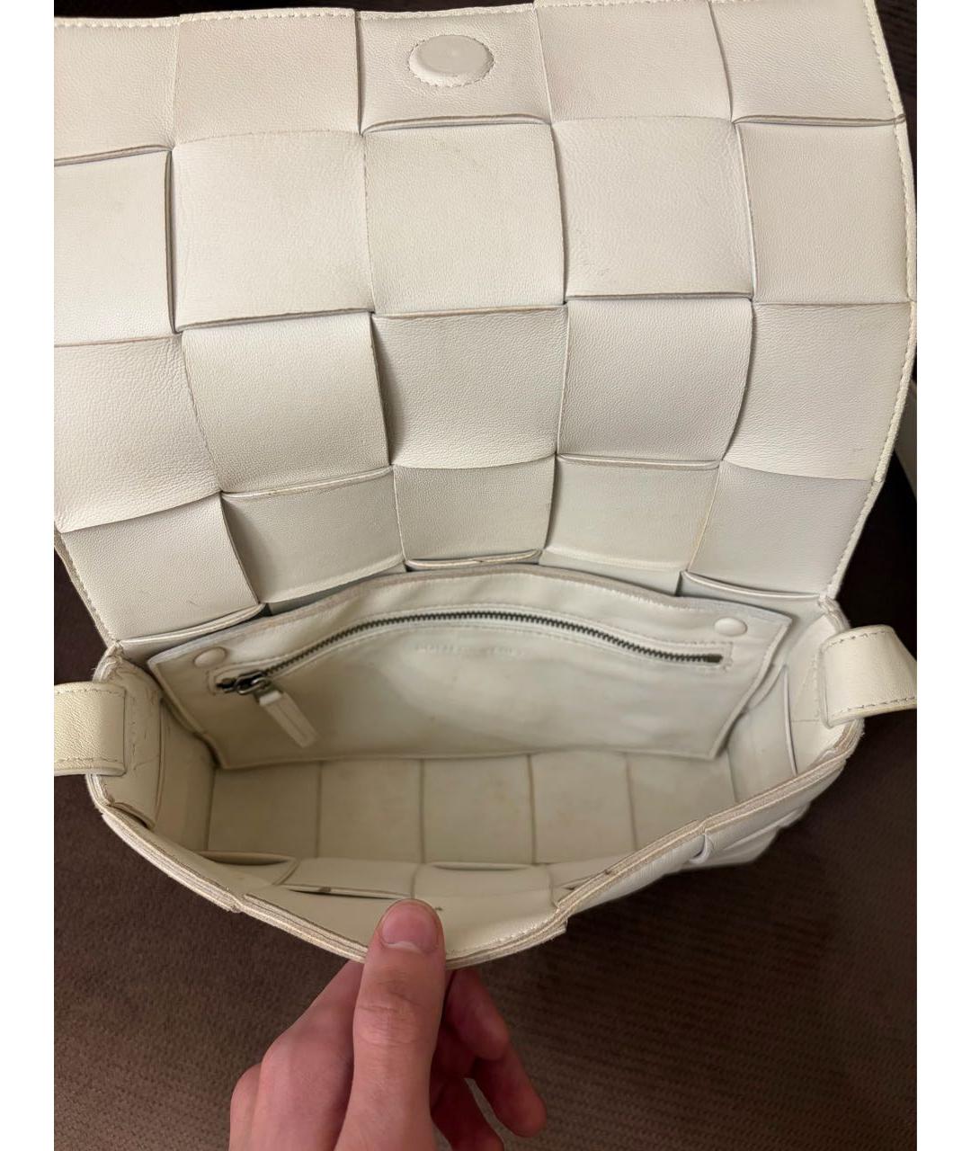 BOTTEGA VENETA Белая кожаная сумка через плечо, фото 4