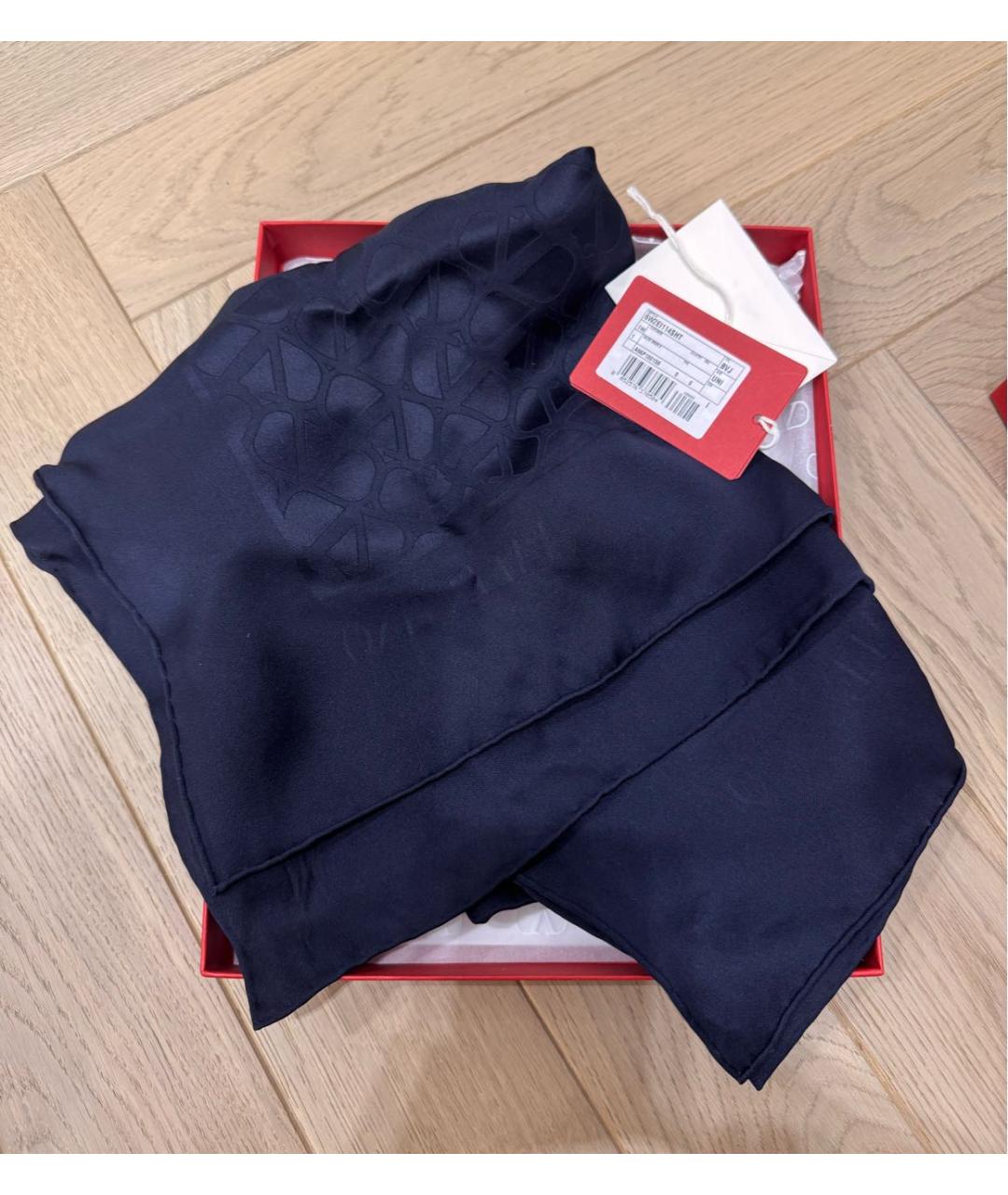 VALENTINO Темно-синий шелковый платок, фото 2