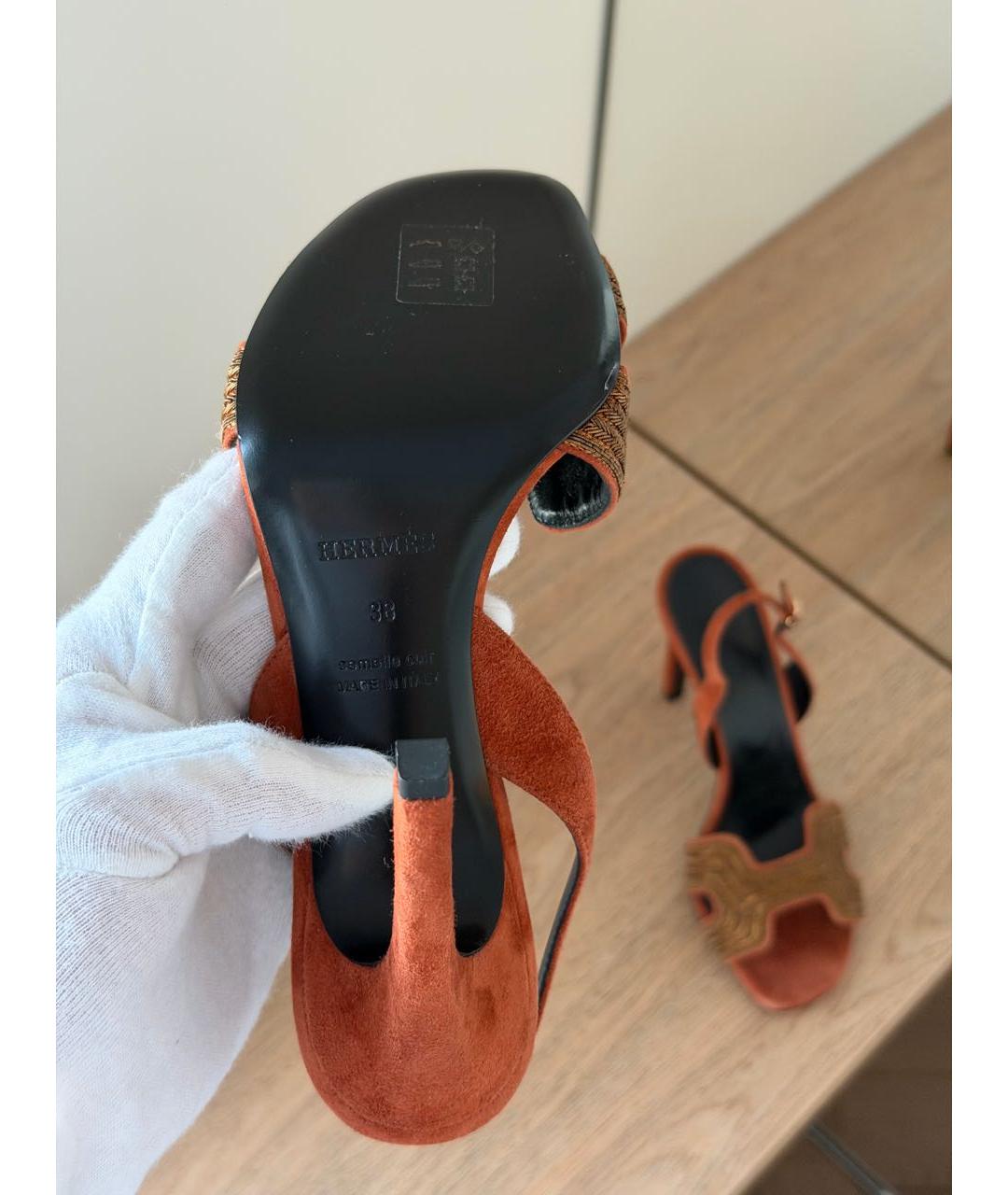 HERMES Коричневые замшевые босоножки, фото 5