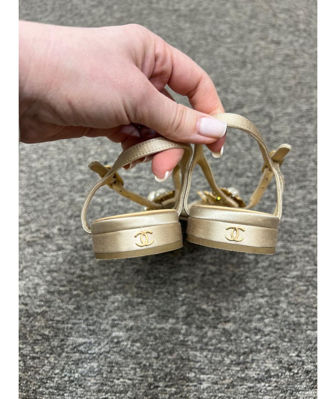 CHANEL Золотые сандалии, фото 4