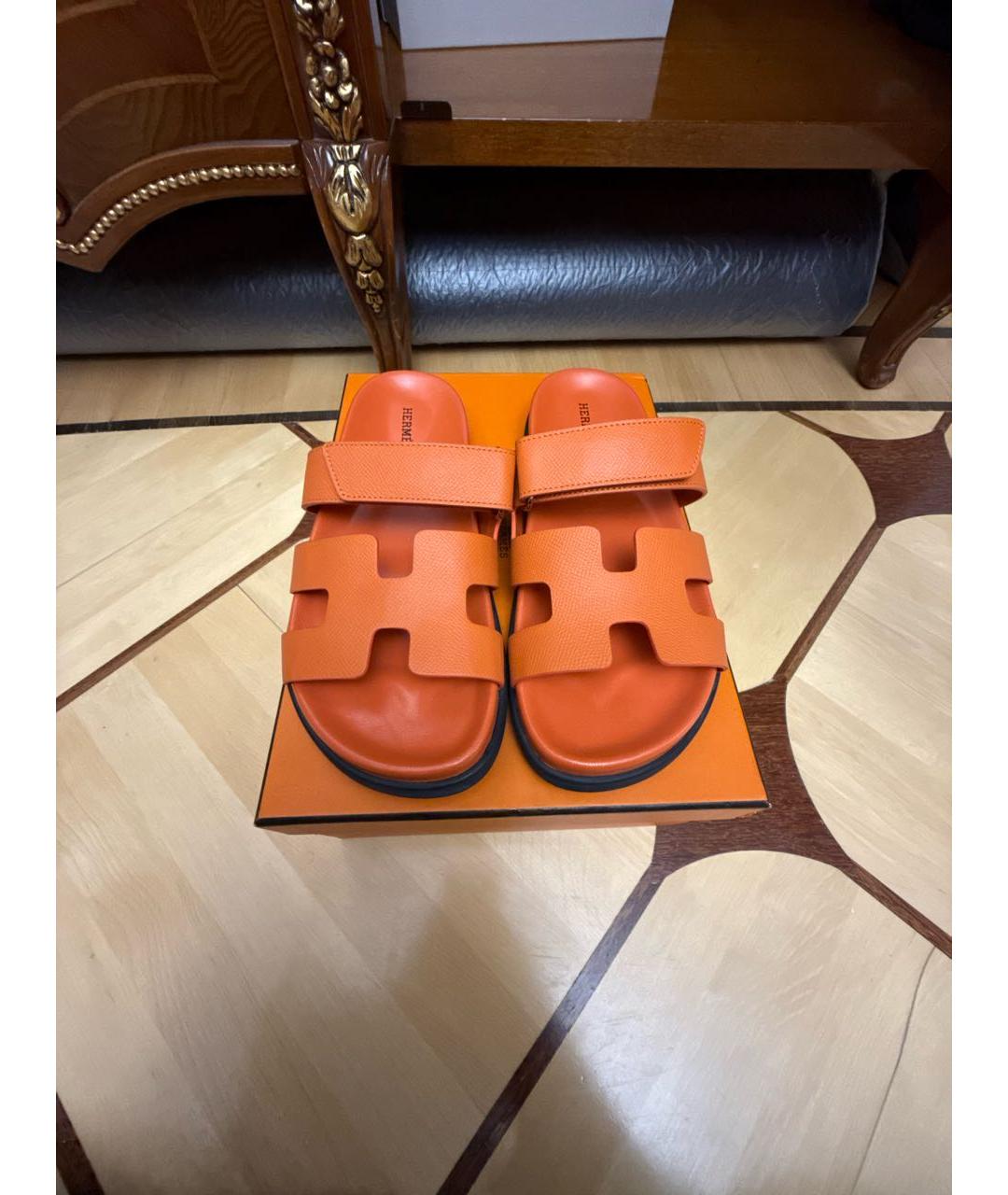 HERMES Оранжевое кожаные шлепанцы, фото 2