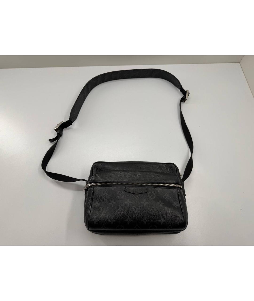 LOUIS VUITTON Черная кожаная сумка на плечо, фото 4