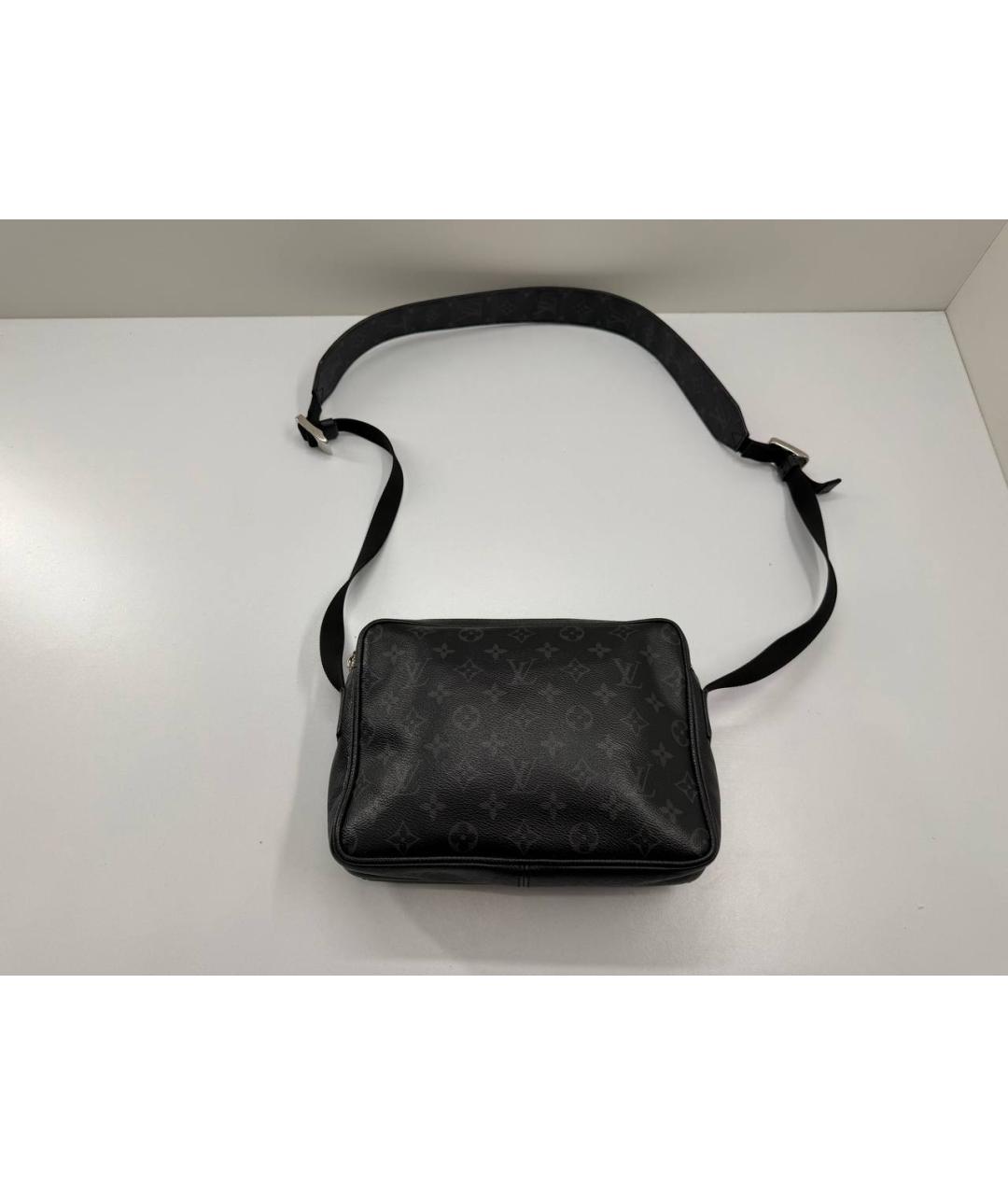 LOUIS VUITTON Черная кожаная сумка на плечо, фото 5