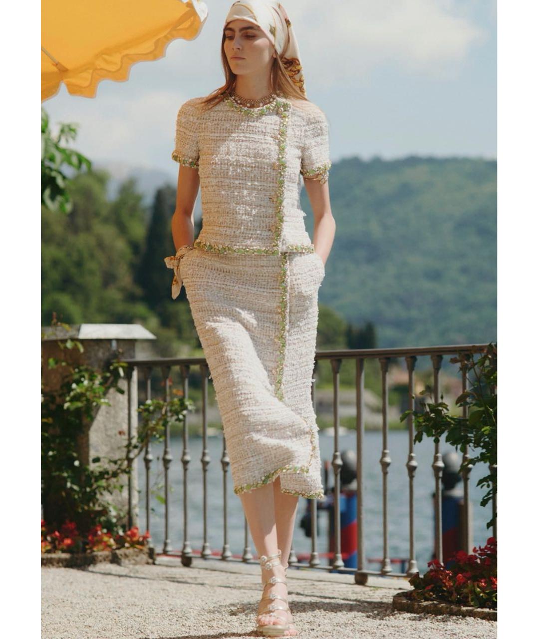 CHANEL Бежевый твидовый костюм с юбками, фото 5