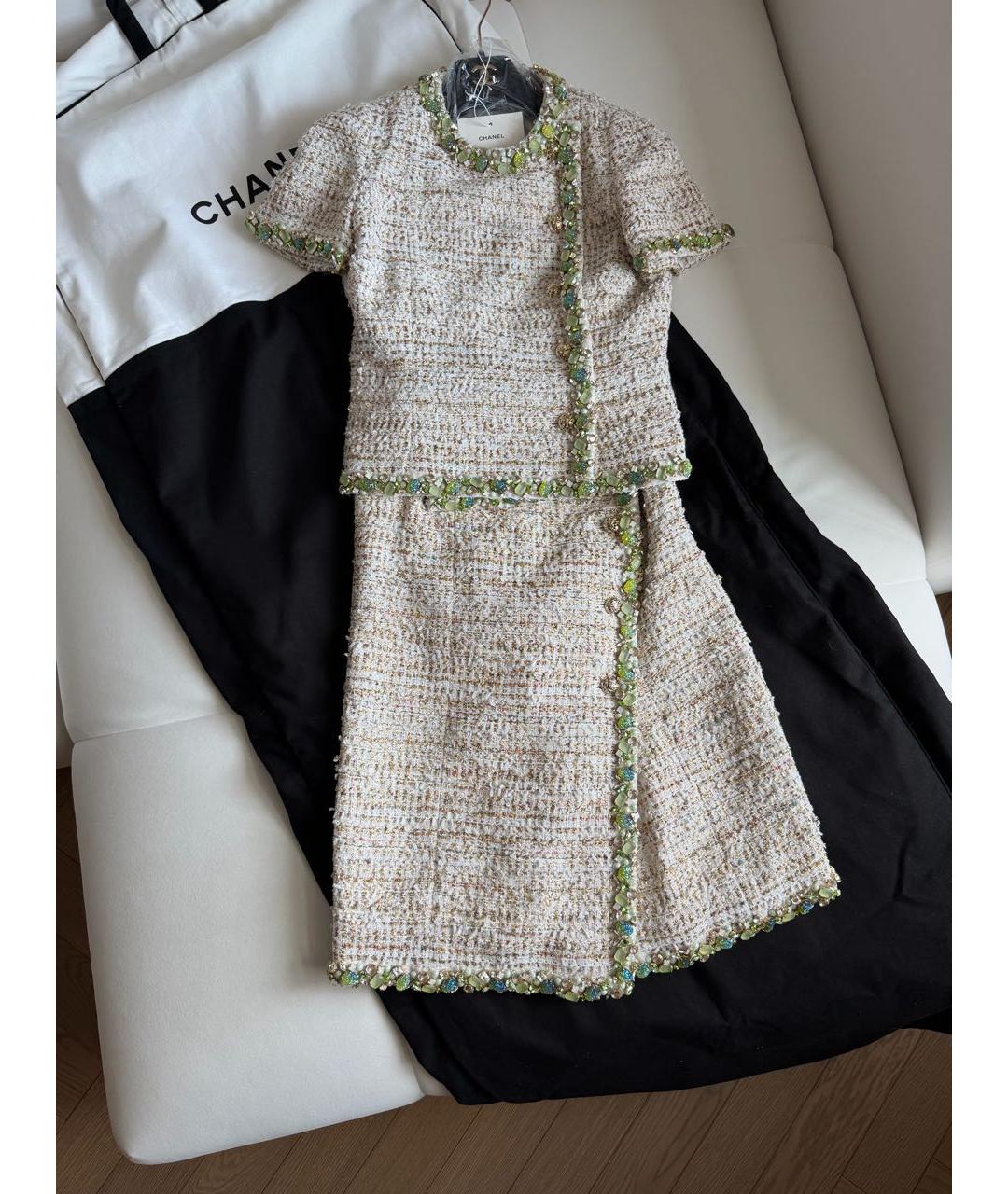 CHANEL Бежевый твидовый костюм с юбками, фото 2