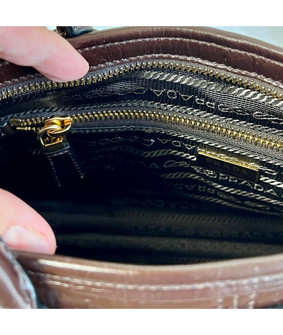 PRADA Коричневая сумка через плечо из лакированной кожи, фото 6