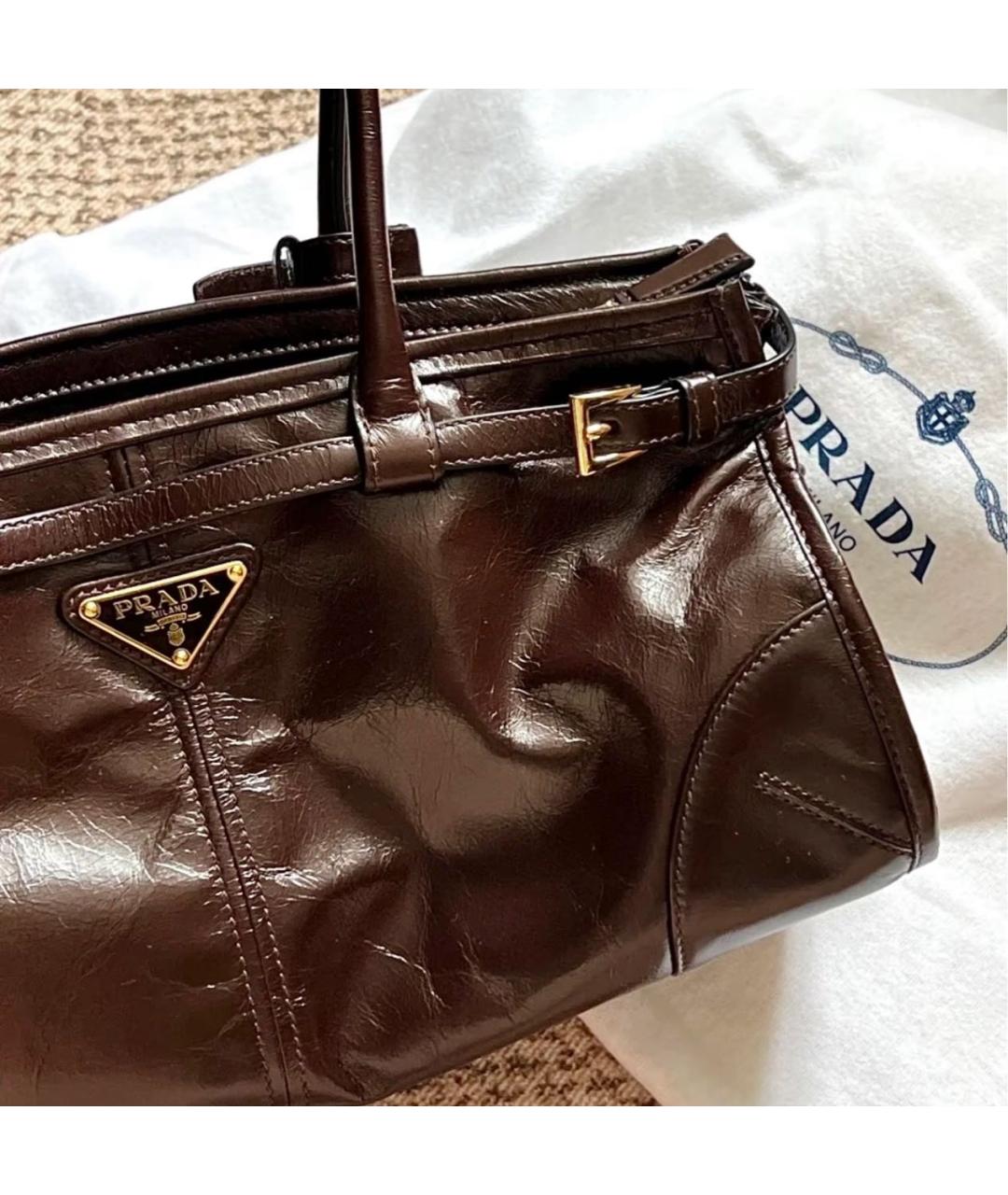 PRADA Коричневая сумка через плечо из лакированной кожи, фото 8