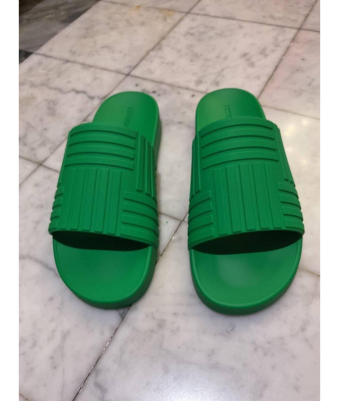 BOTTEGA VENETA Зеленые резиновые шлепанцы, фото 2