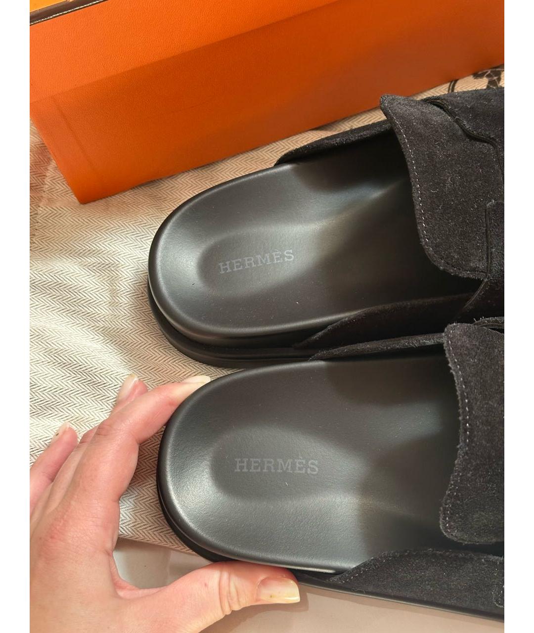 HERMES Черные замшевые мюли, фото 5