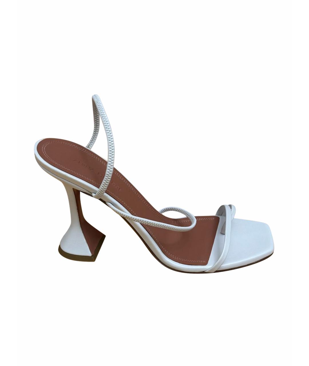 Amina Muaddi Белые кожаные босоножки, фото 1