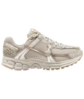 NIKE Кроссовки