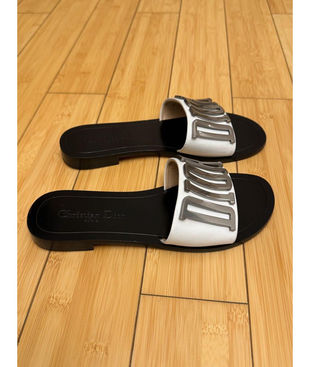 CHRISTIAN DIOR Белые кожаные шлепанцы, фото 2