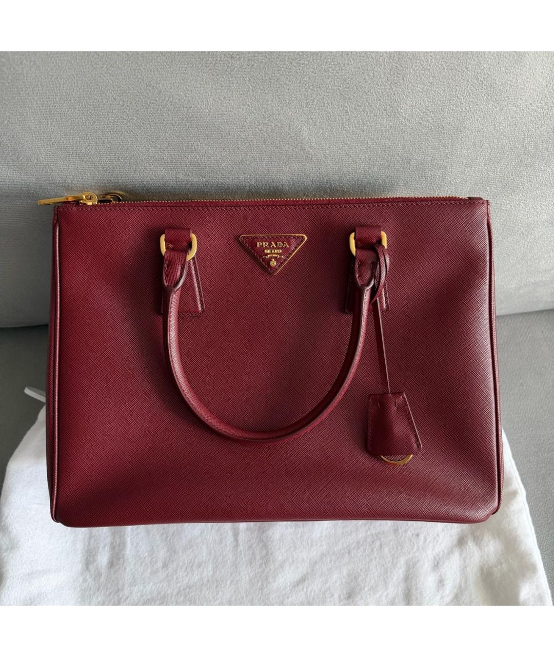 PRADA Бордовая кожаная сумка с короткими ручками, фото 2