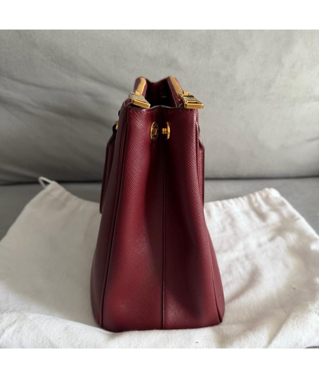 PRADA Бордовая кожаная сумка с короткими ручками, фото 4
