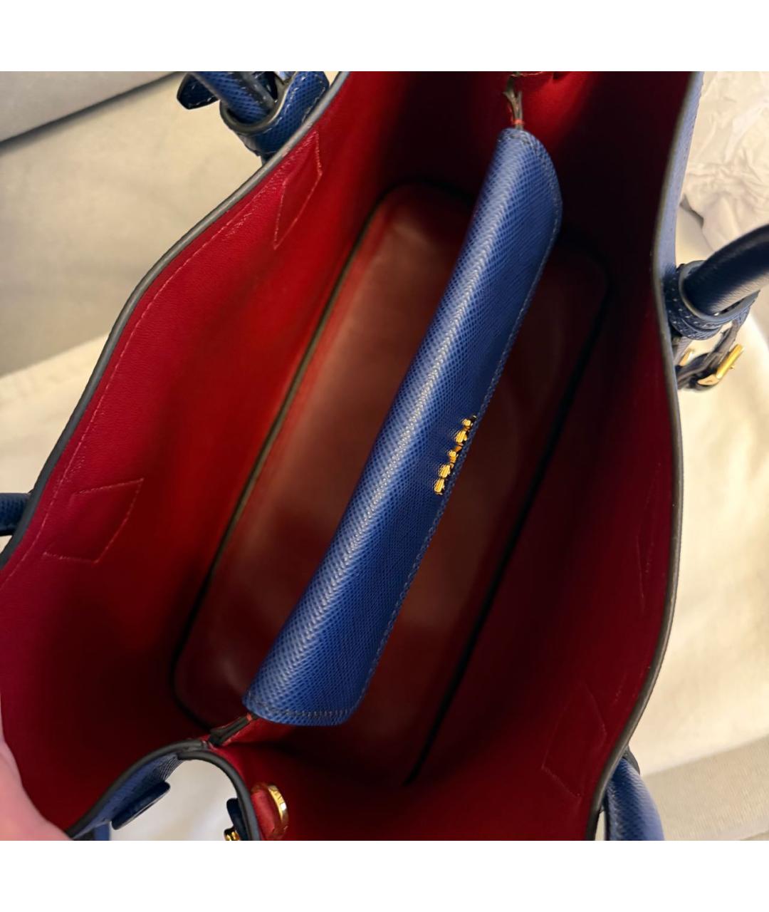 PRADA Темно-синяя кожаная сумка тоут, фото 6