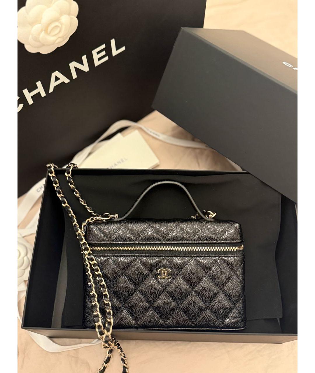 CHANEL Черная кожаная сумка с короткими ручками, фото 3