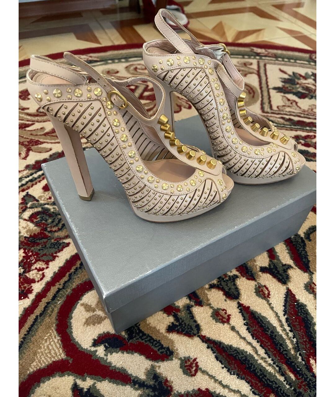 ALEXANDER MCQUEEN Бежевые кожаные босоножки, фото 4