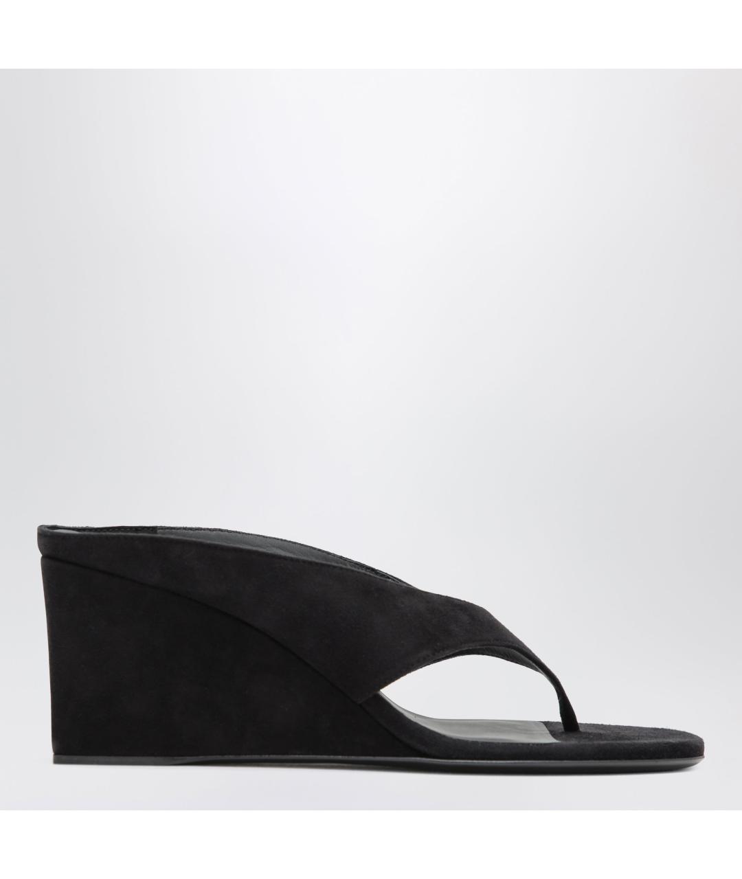 ALAIA Черные замшевые босоножки, фото 3
