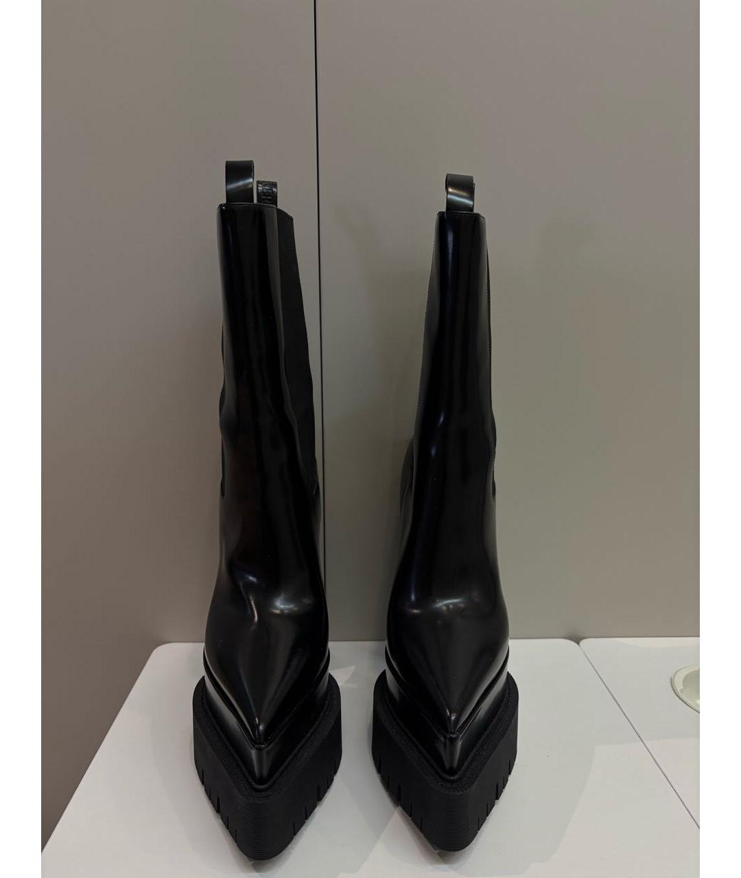 VERSACE Черные ботинки из лакированной кожи, фото 2
