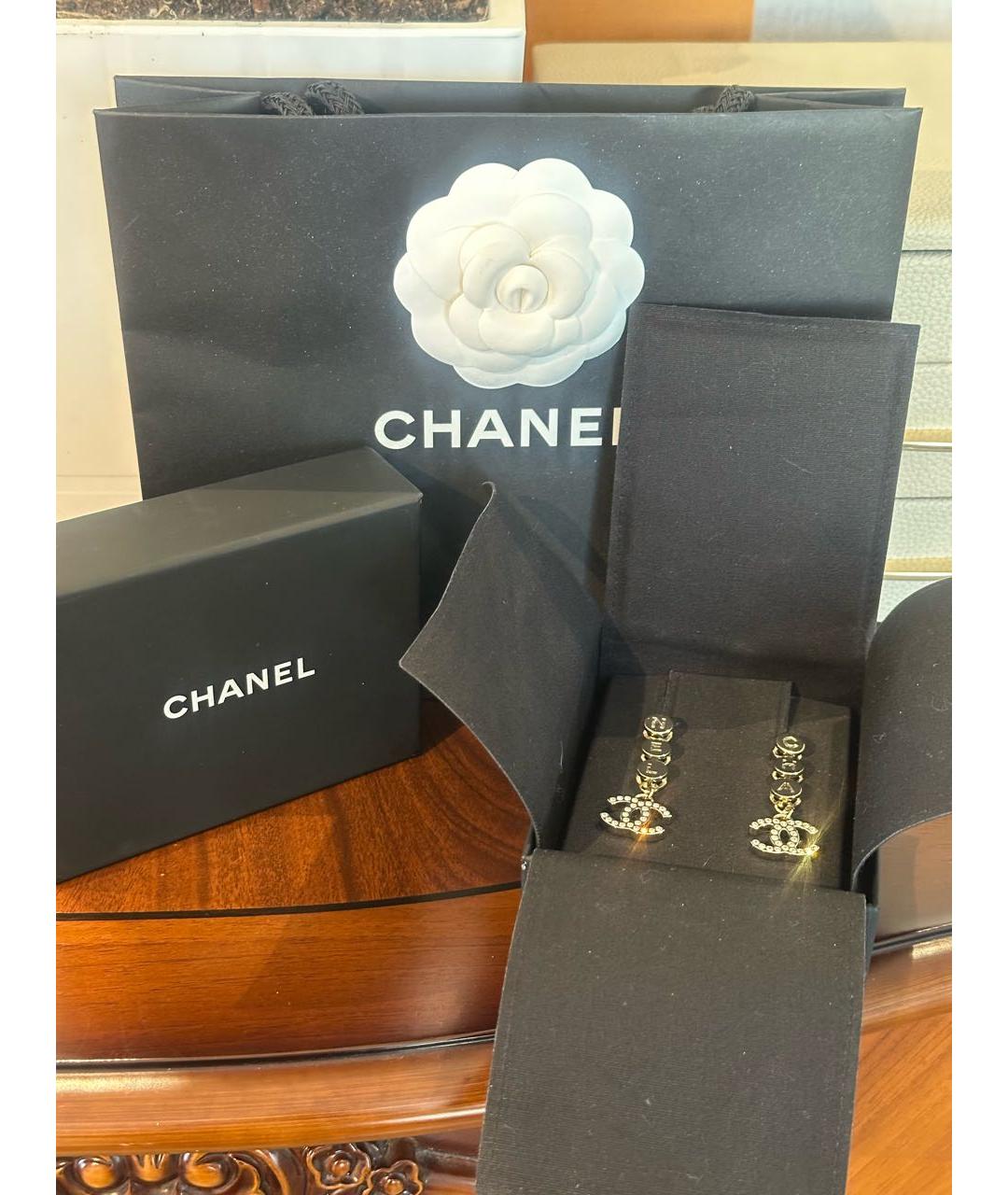 CHANEL Золотые металлические серьги, фото 4