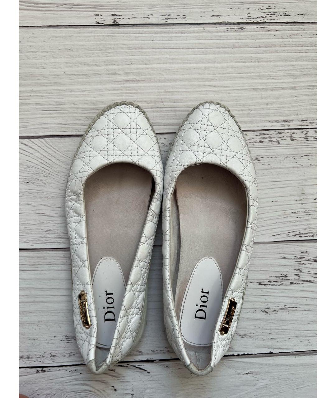 CHRISTIAN DIOR Белые кожаные балетки, фото 2