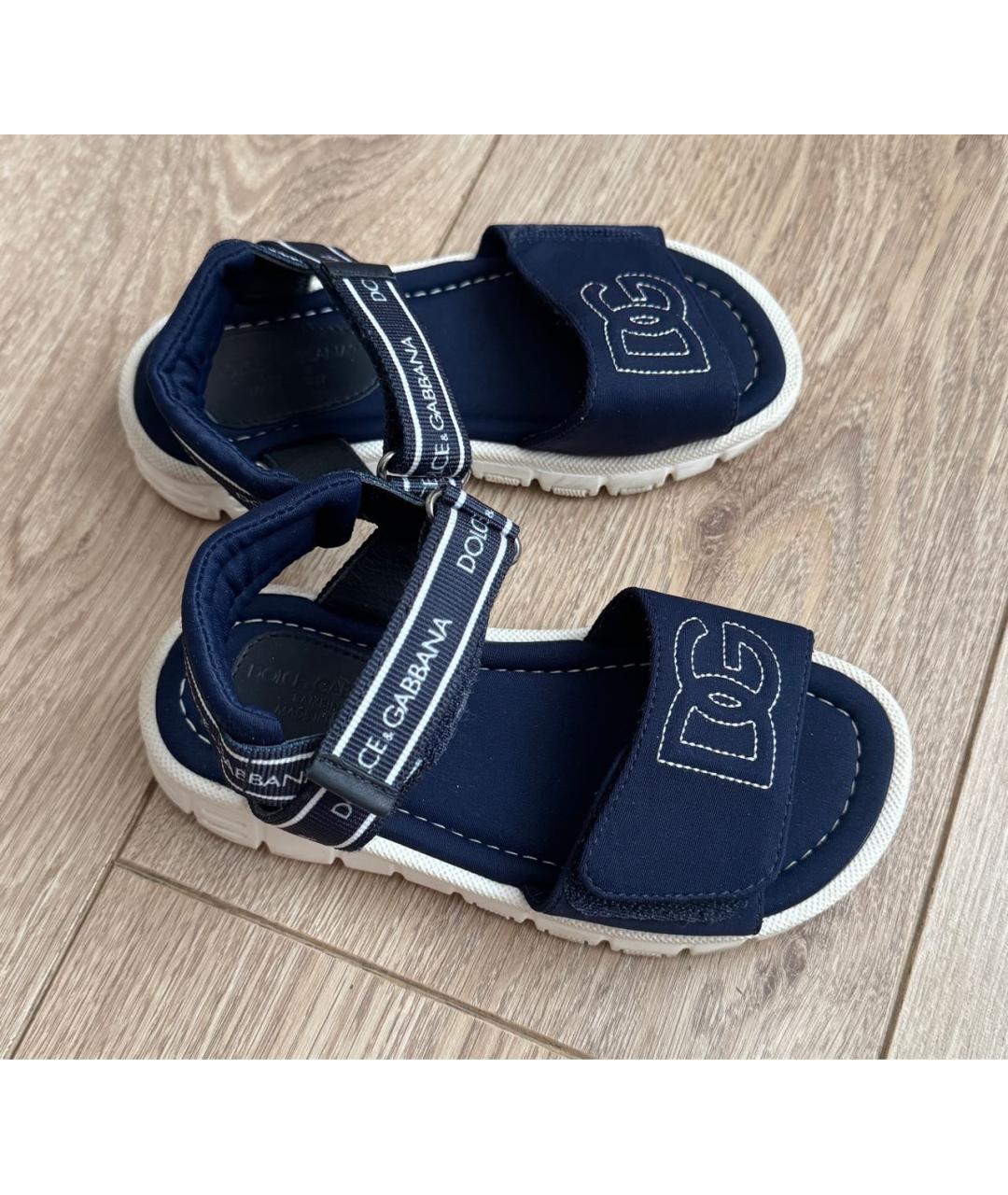 DOLCE & GABBANA KIDS Темно-синие текстильные сандалии и шлепанцы, фото 2