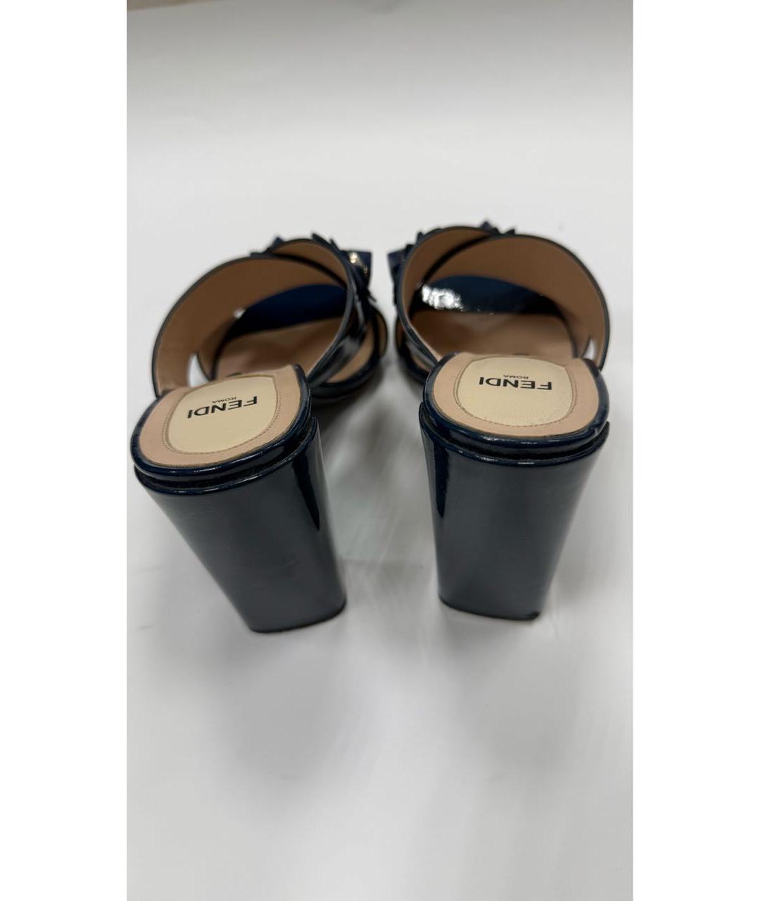 FENDI Темно-синие босоножки из лакированной кожи, фото 3