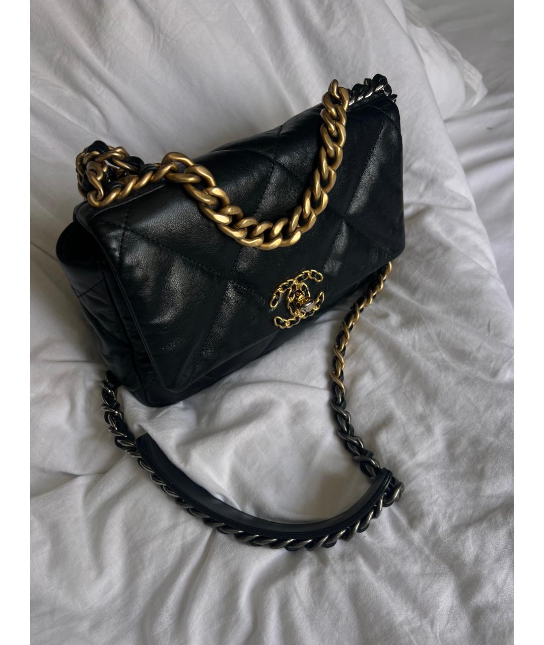 CHANEL Черная кожаная сумка через плечо, фото 2