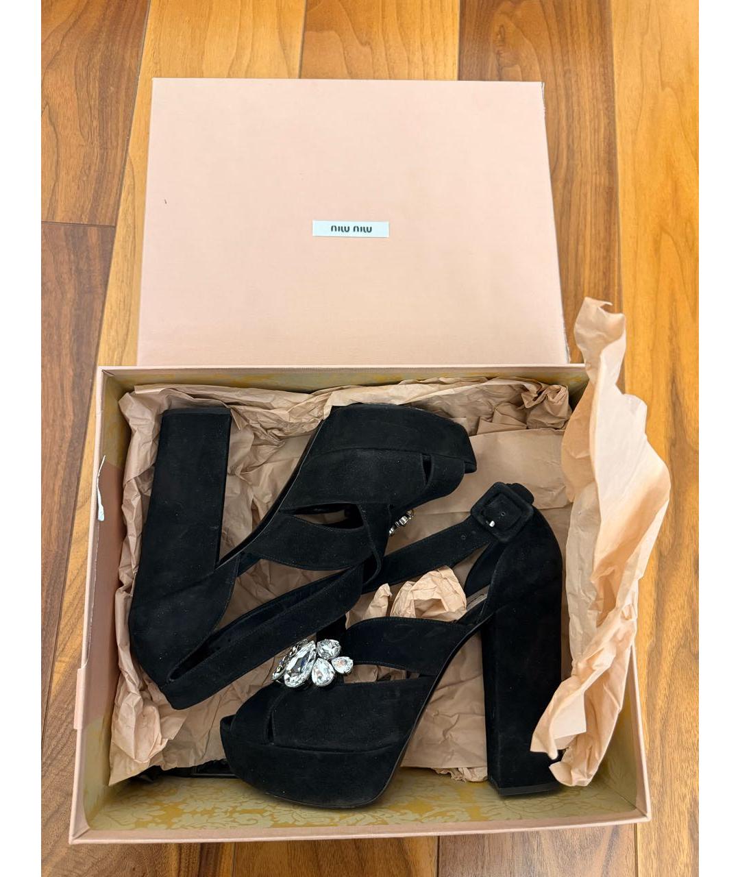 MIU MIU Черные замшевые босоножки, фото 6