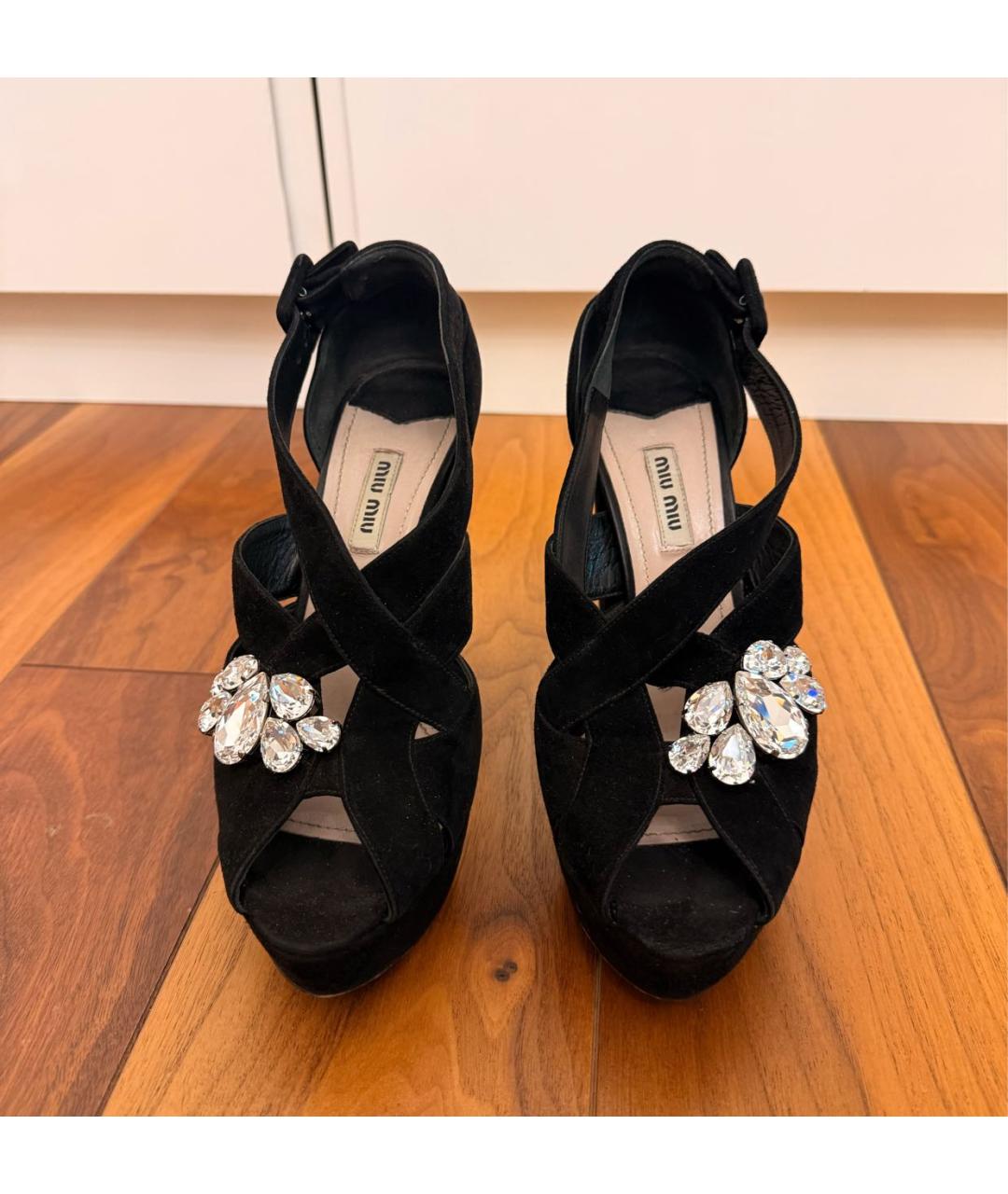 MIU MIU Черные замшевые босоножки, фото 8