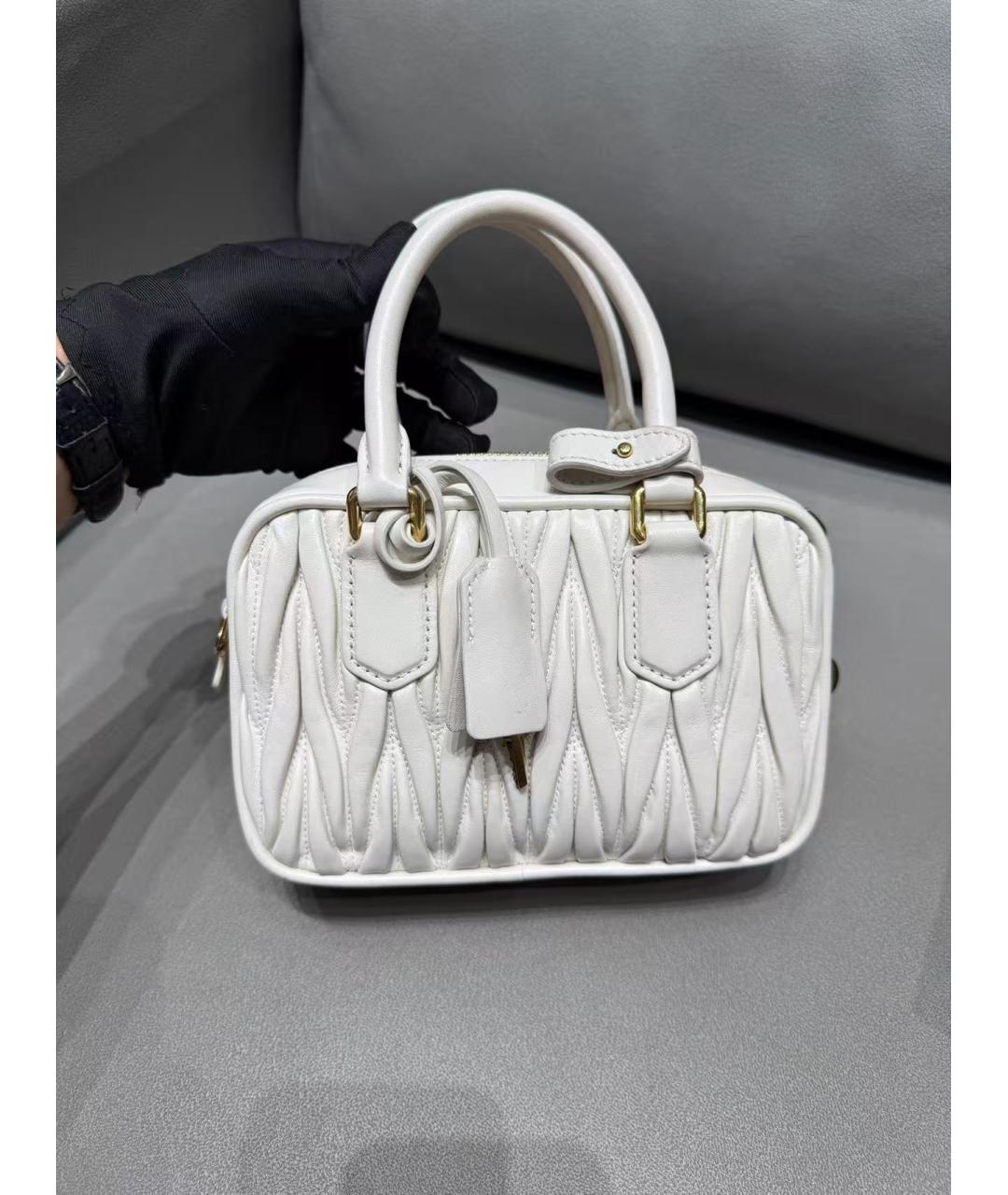 MIU MIU Белая кожаная сумка с короткими ручками, фото 3