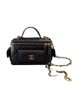 CHANEL Сумка через плечо