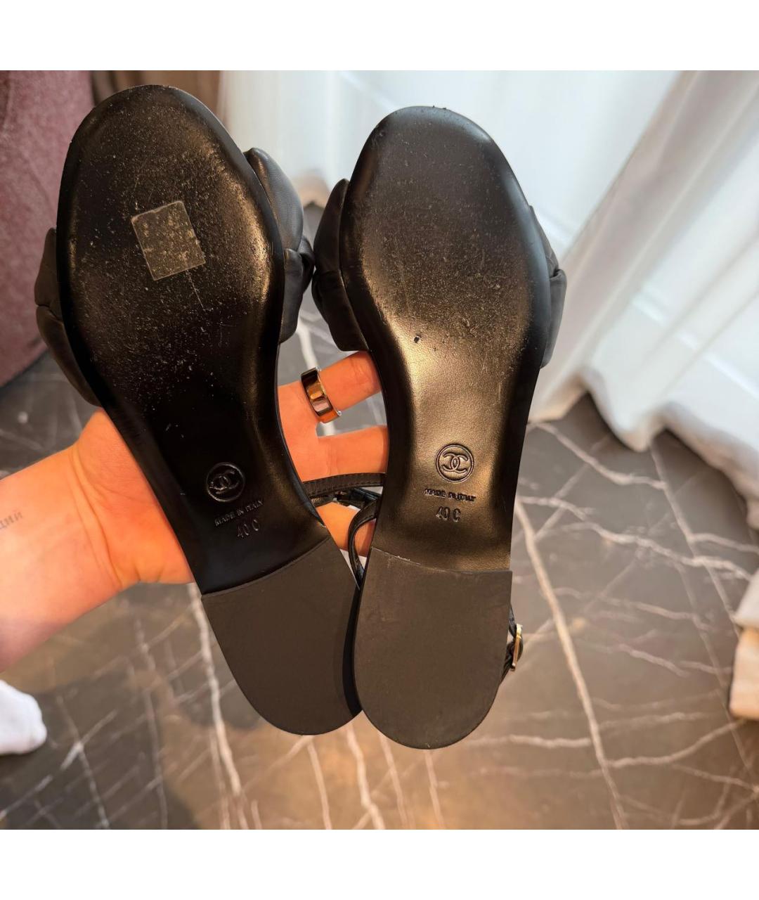 CHANEL Черные кожаные сандалии, фото 3