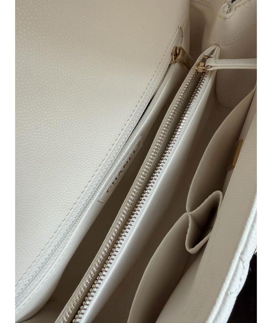 CHANEL Белая кожаная сумка с короткими ручками, фото 4
