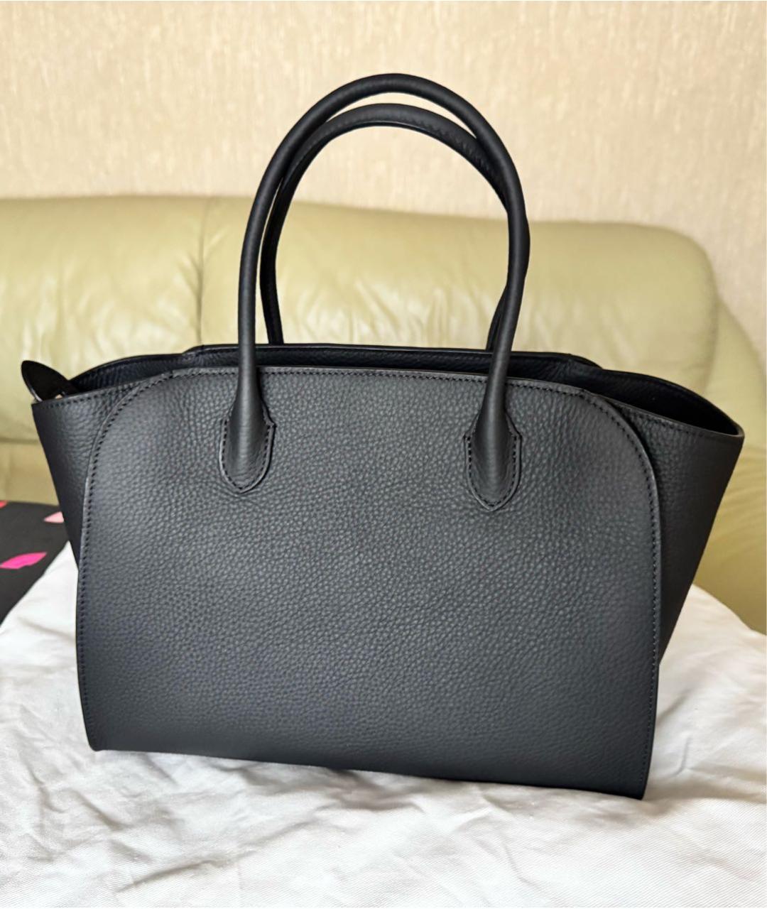 THE ROW Черная кожаная сумка с короткими ручками, фото 3