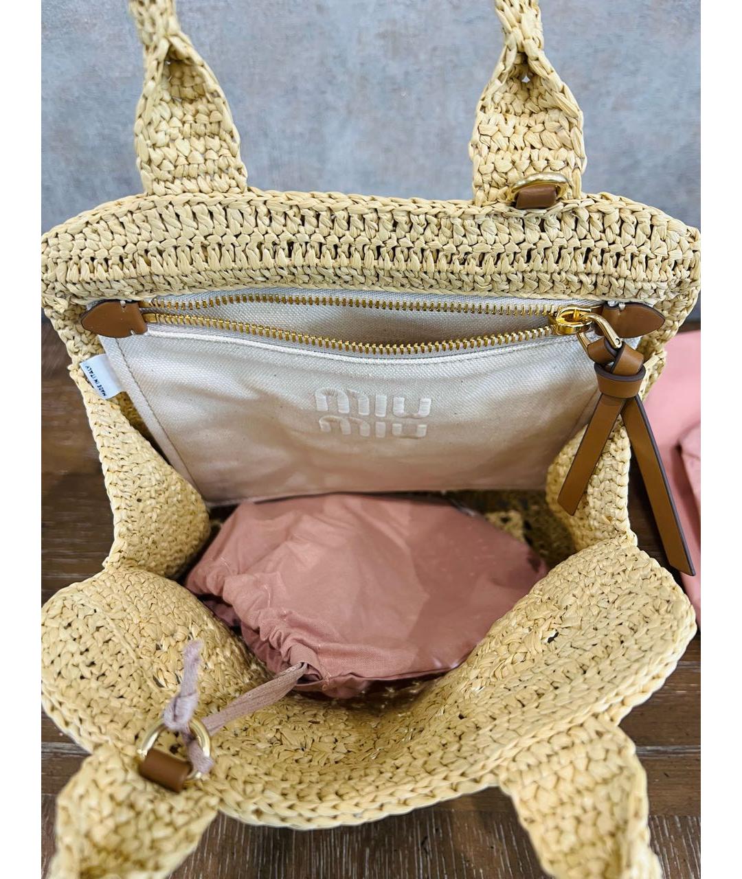 MIU MIU Бежевая сумка тоут, фото 4