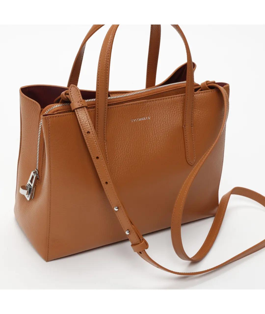 COCCINELLE Коричневая кожаная сумка с короткими ручками, фото 4